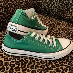 Converse Kelly green